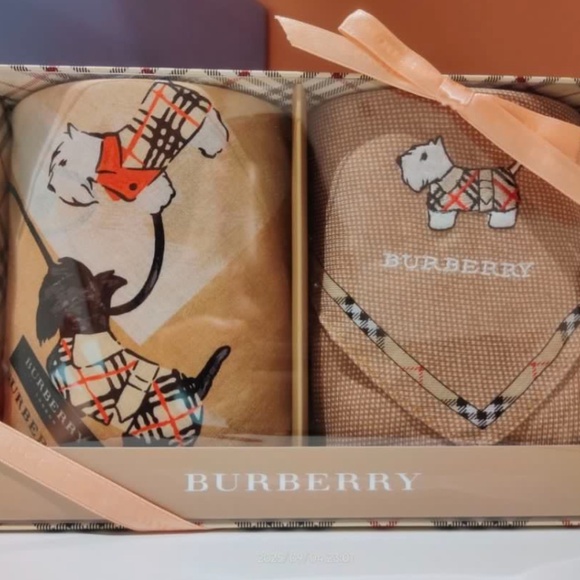 Burberry authentic 19” handkerchiefs scarf gift box set | Made in Japan - Picture 1 of 13